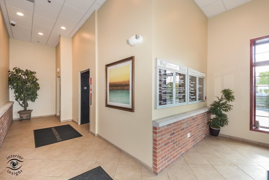 More Photos Of 123 W Washington St, Oswego Office For Lease