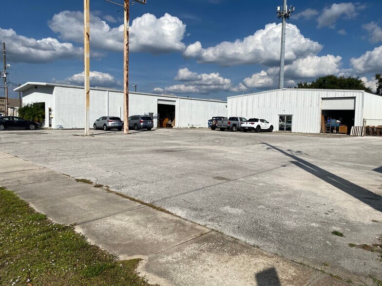 More Photos Of 1223 N Hercules Ave, Clearwater Warehouse For Lease