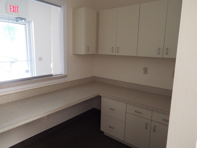 More Photos Of 4390 NE 35th St, Ocala Office Residential For Lease