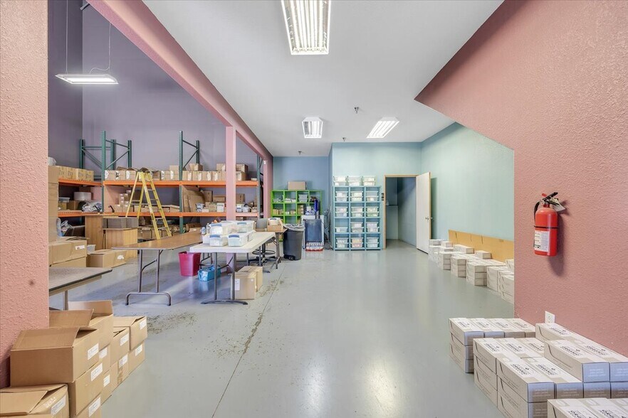 More Photos Of 18855 Microtronics, Sonora Industrial For Sale