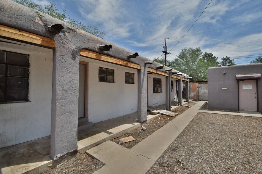 More Photos Of 300-314 Rhode Island St SE, Albuquerque Apartments For Sale