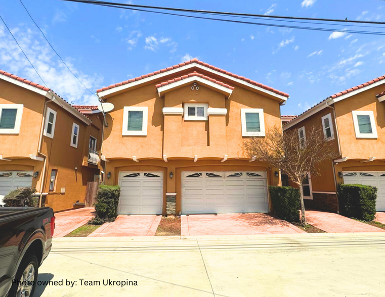 Primary Photo Of 12712 Menlo Ave, Hawthorne Apartments For Sale