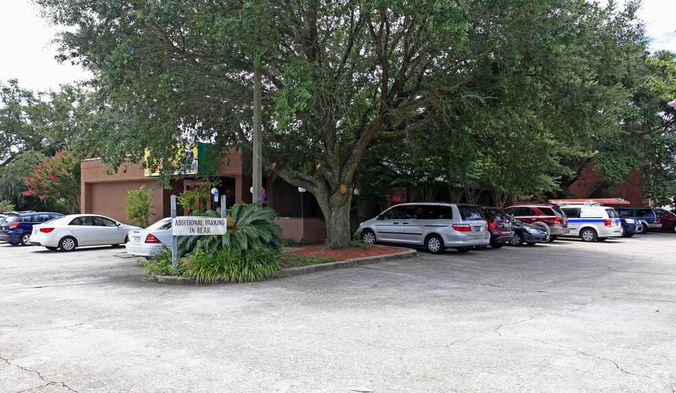 More Photos Of 3507 Thomasville Rd, Tallahassee Restaurant For Lease