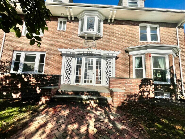 More Photos Of 445 S Main St, Haverhill Apartments For Sale