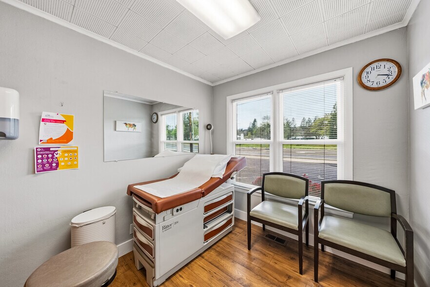 More Photos Of 21990 Highway 62, Shady Cove Healthcare For Sale