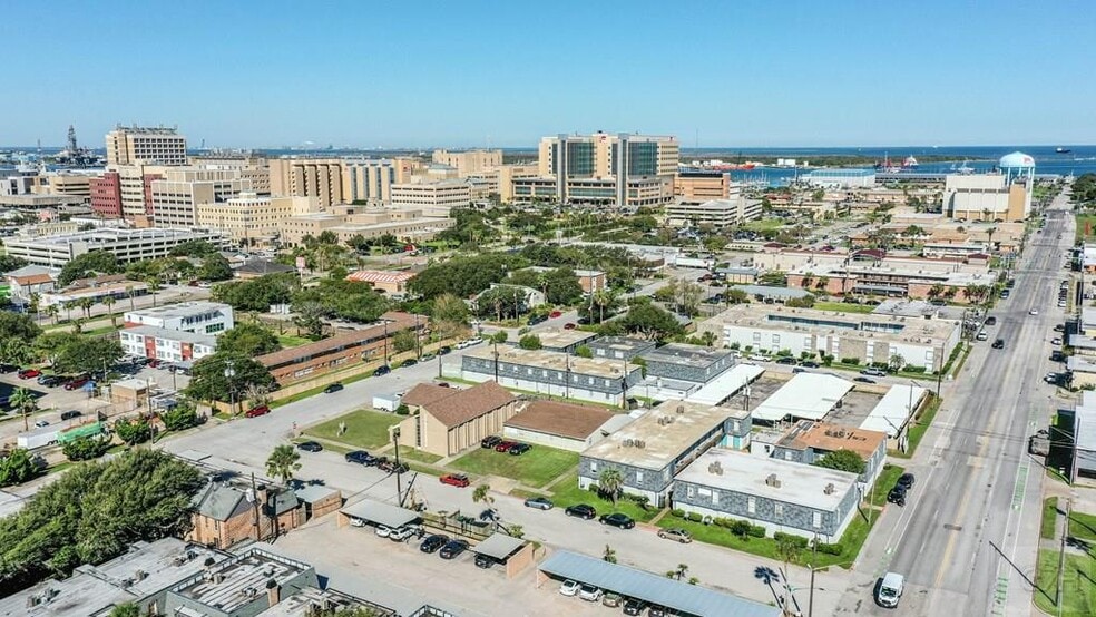 More Photos Of 426 Winnie, Galveston Religious Facility For Lease