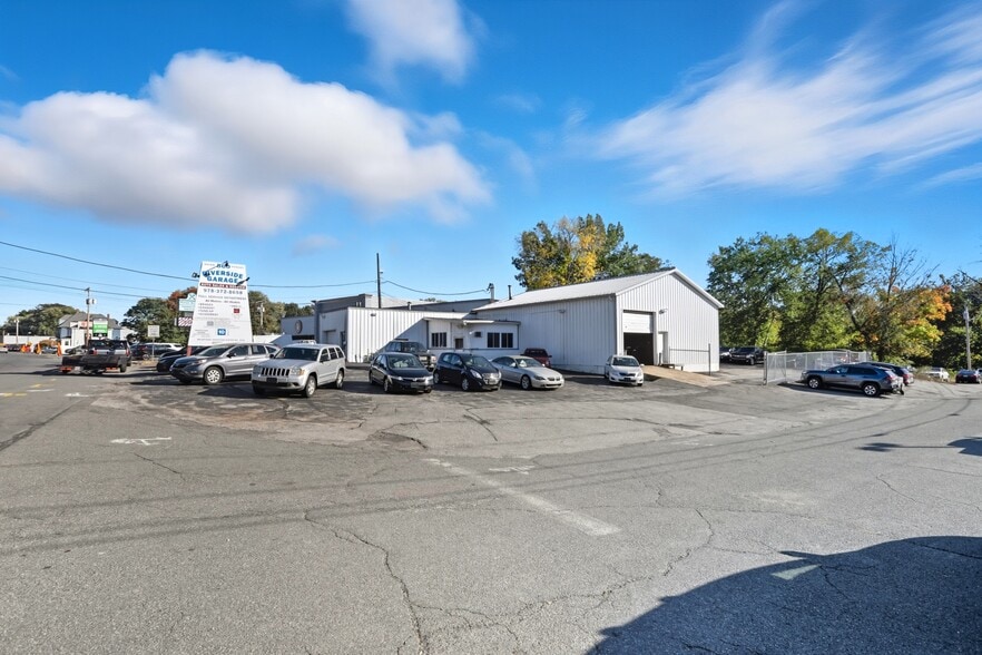 More Photos Of 560 River St, Haverhill General Retail For Sale