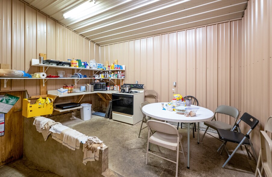 More Photos Of 4634 Highway 185, New Haven Freestanding For Sale