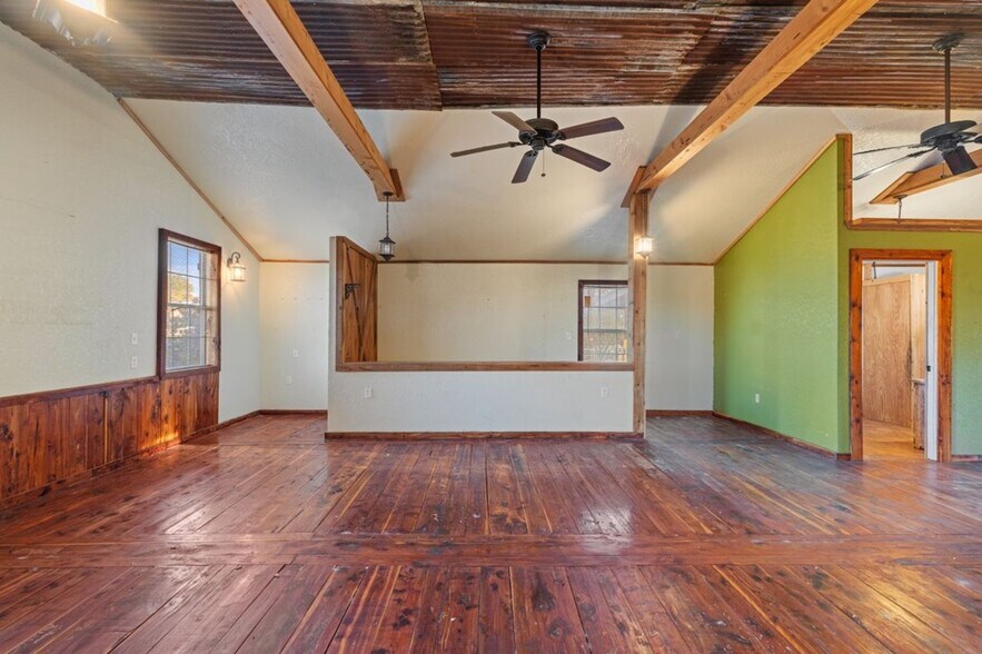 More Photos Of 2755 US Highway 69, Lufkin Storefront Retail Office For Sale