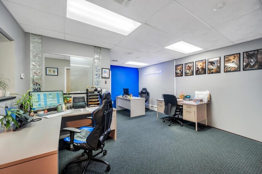 More Photos Of 2539 Middle Country Rd, Centereach Office For Lease