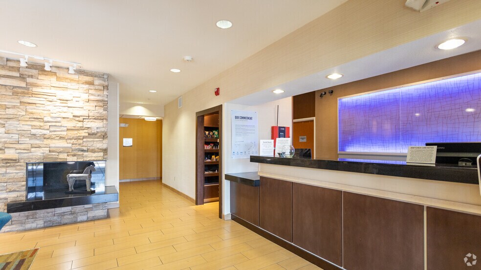 More Photos Of 5200 Cardinal Square Blvd, Saginaw Hotel For Sale