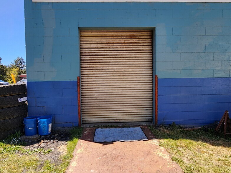 More Photos Of 1738 Oregon St, Port Orford Contractor Storage Yard For Sale