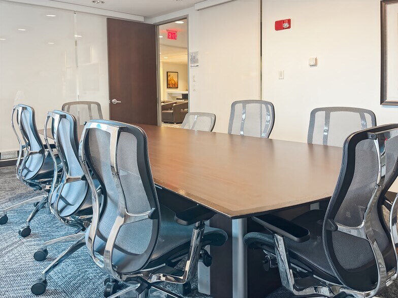 More Photos Of 510 Clinton Sq, Rochester Coworking Space