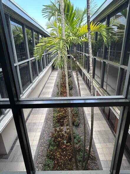 More Photos Of 2000 S Dixie Hwy, Miami Office Residential For Lease