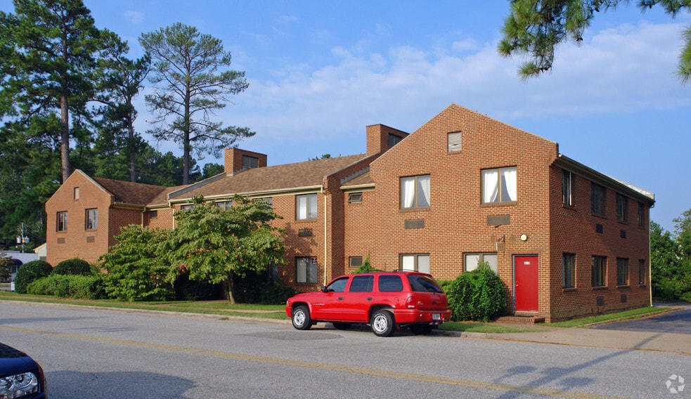 More Photos Of 160-170 2nd St, Williamsburg Office For Lease