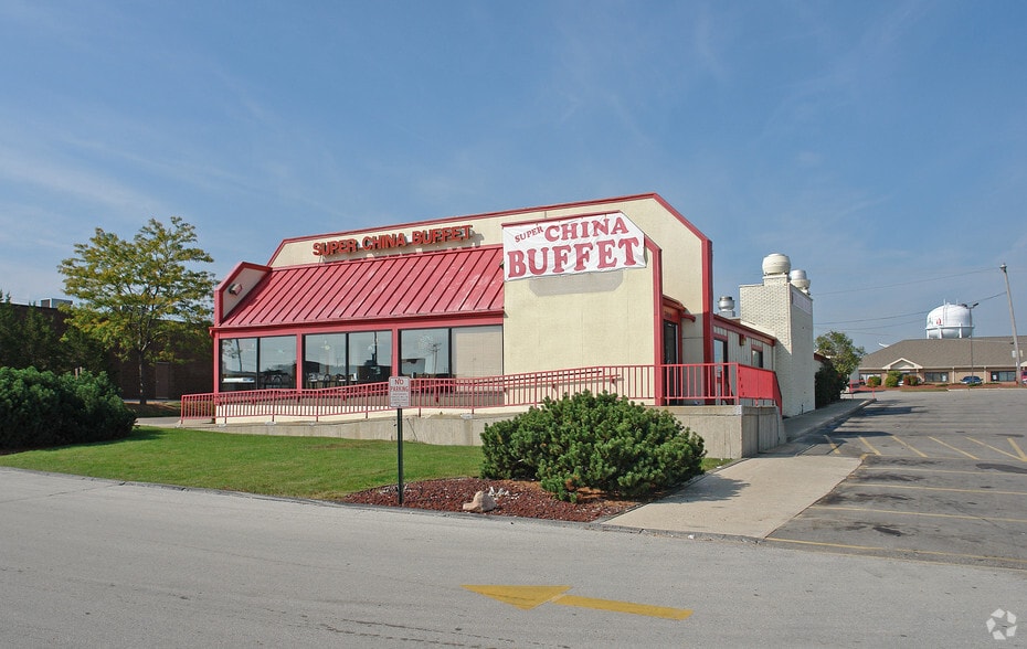 More Photos Of 5910-5960 75th St, Kenosha Unknown For Lease