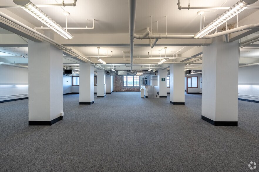 More Photos Of 1917-1921 1st Ave, Seattle Office For Lease