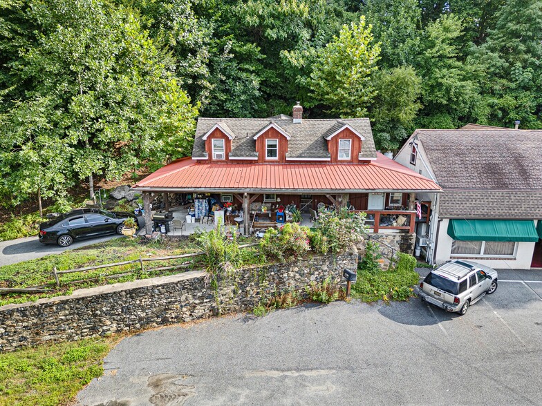 More Photos Of 2913 Creek Rd, Yorklyn Specialty For Sale