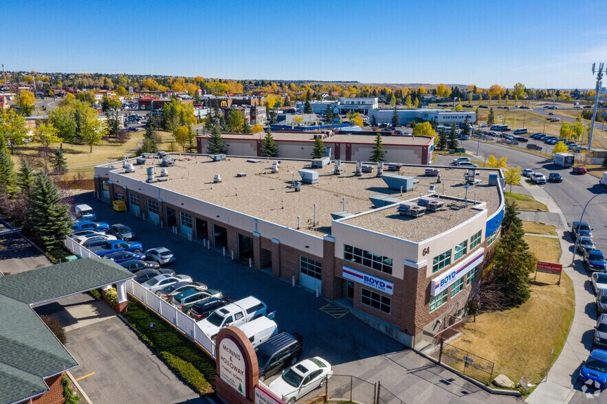 More Photos Of 64 Crowfoot Cir NW, Calgary Flex For Lease