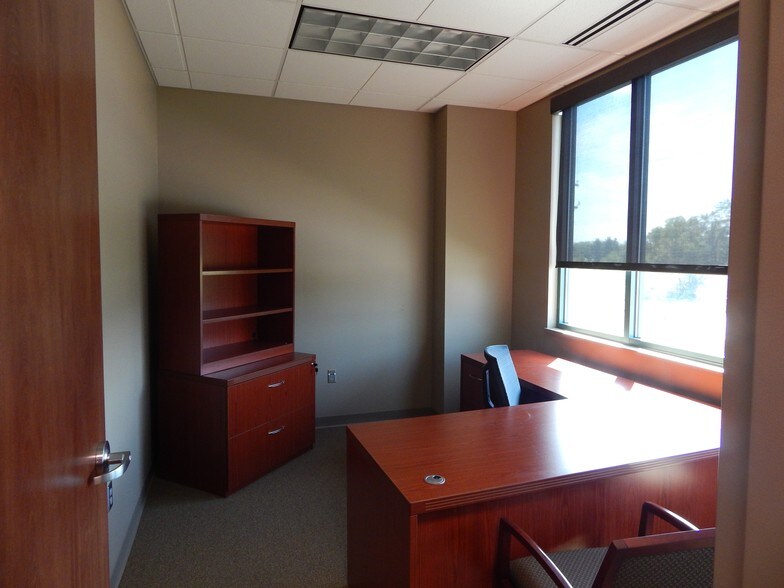 More Photos Of 5780 Osage Beach Pky, Osage Beach Medical For Sale