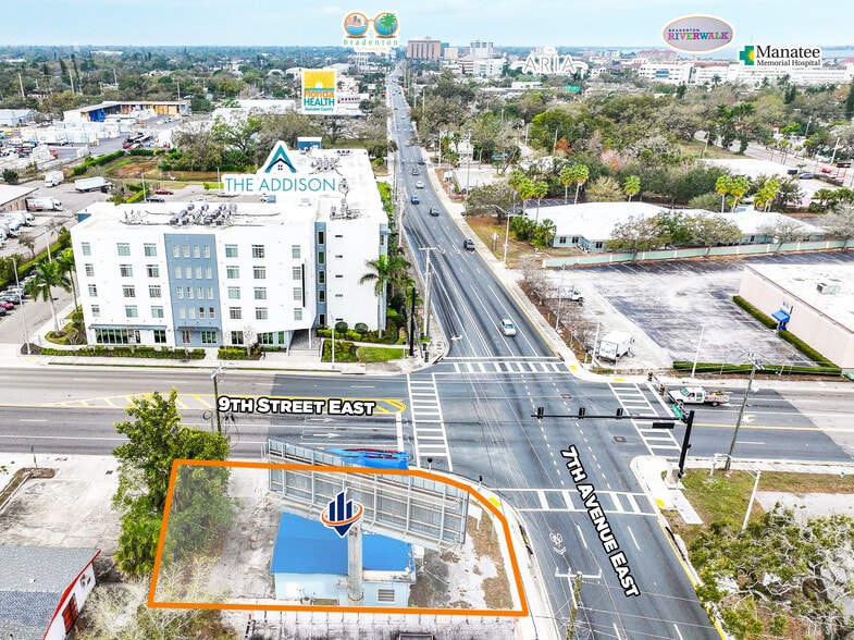 More Photos Of 904 7th Ave E, Bradenton General Retail For Sale