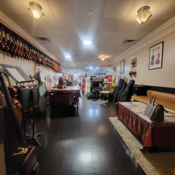 More Photos Of 39 Highwood Ave, Tenafly Restaurant For Sale