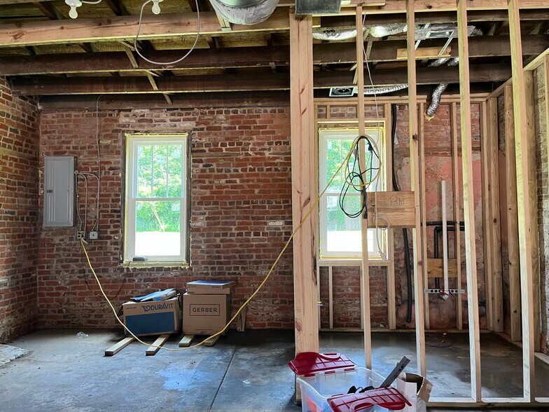 More Photos Of 8617 Old State Rd, Holly Hill General Retail For Lease