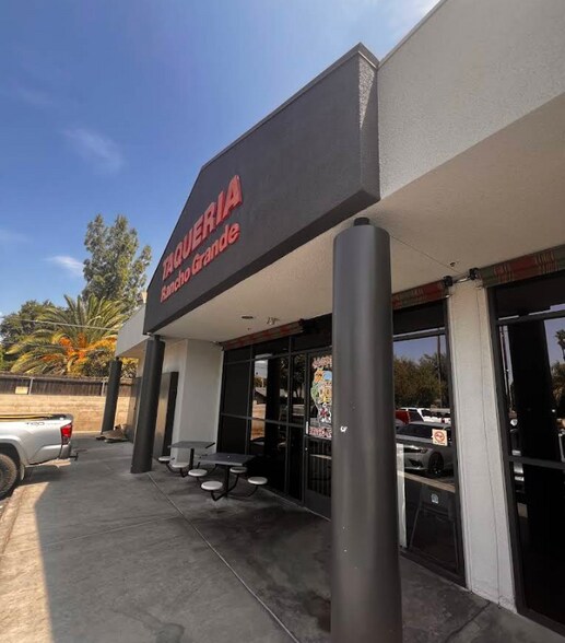 More Photos Of 3330 E Florida Ave, Hemet Unknown For Lease