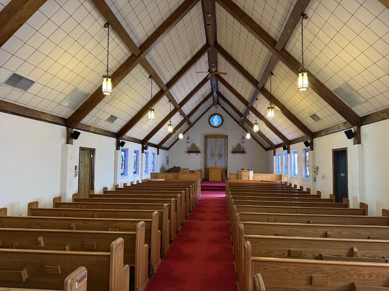 More Photos Of 4404 Williamson Rd NW, Roanoke Specialty For Sale