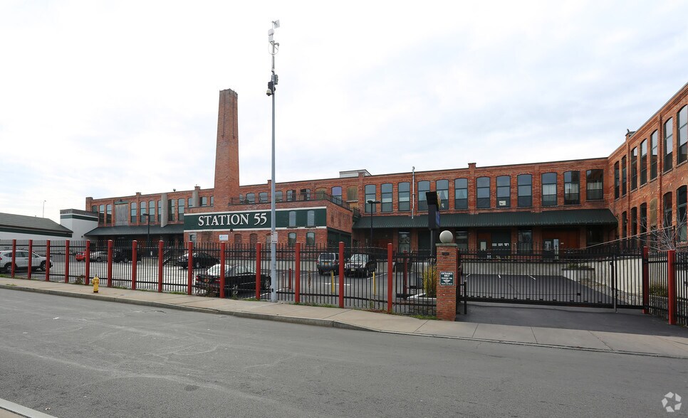 More Photos Of 55 Railroad St, Rochester Apartments For Lease