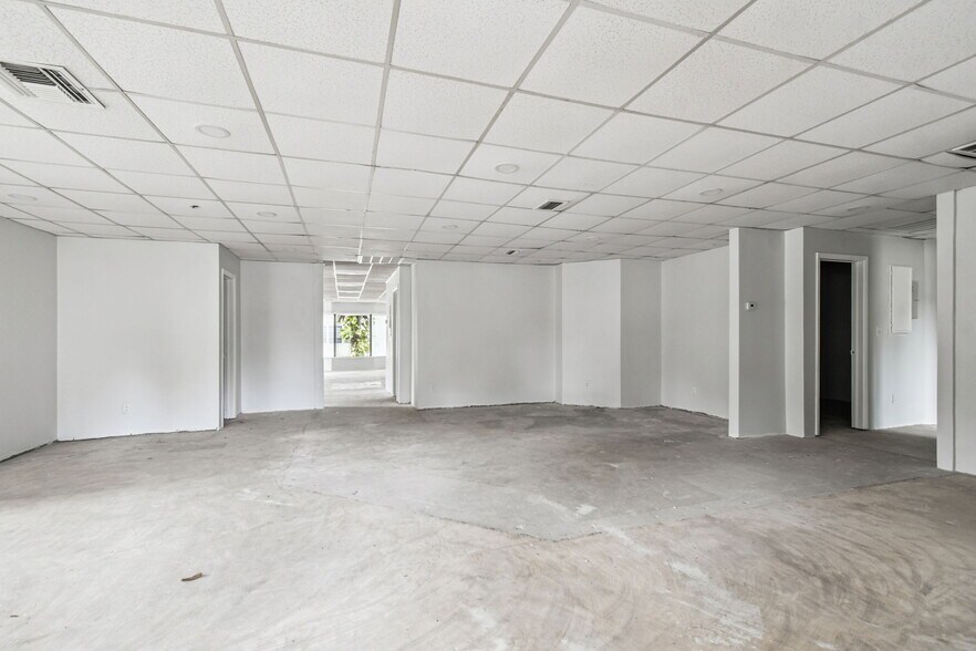 More Photos Of 6430 Madison St, New Port Richey Medical For Sale