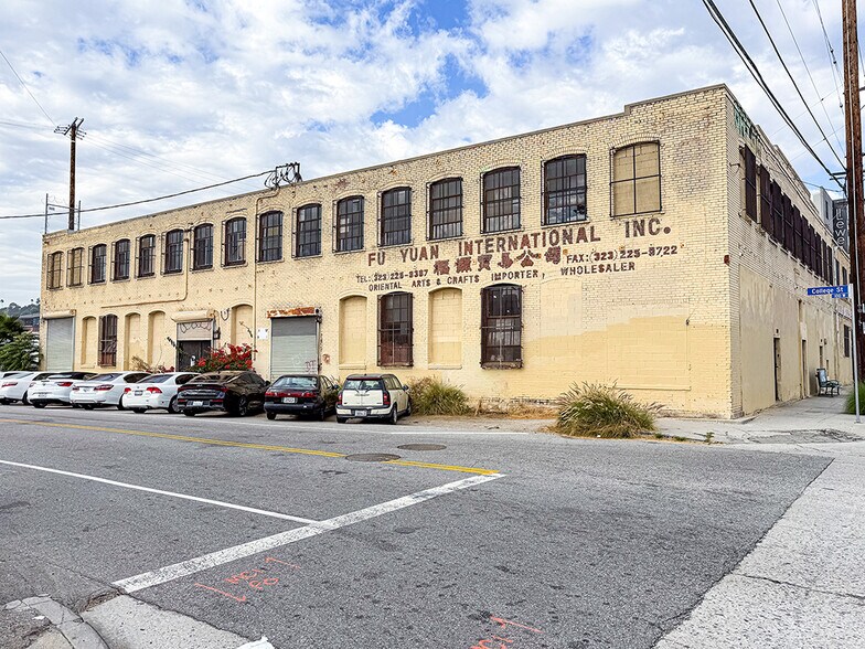 More Photos Of 1007 N Main St, Los Angeles Warehouse For Lease
