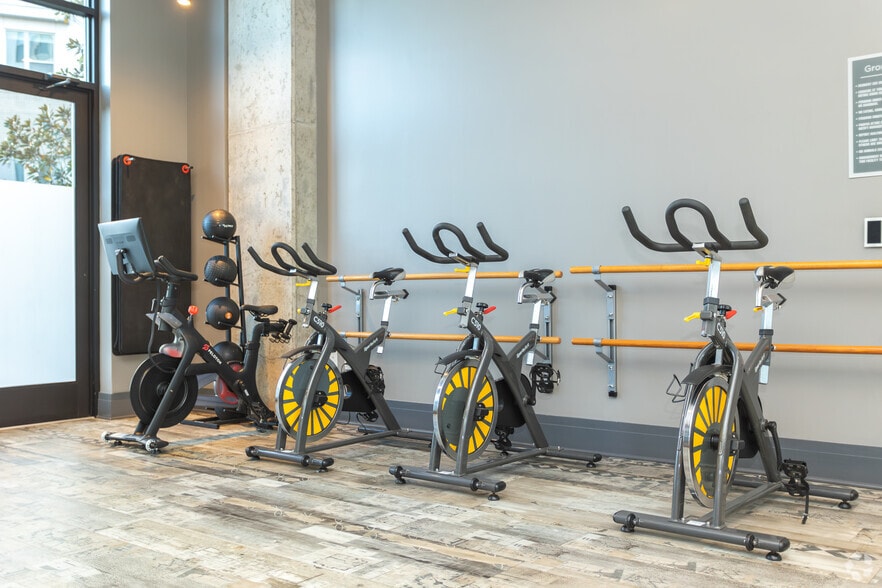 More Photos Of 145 New Bern St, Charlotte Apartments For Lease