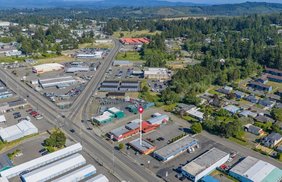 More Photos Of 1175 Newmark Ave, Coos Bay Restaurant For Sale