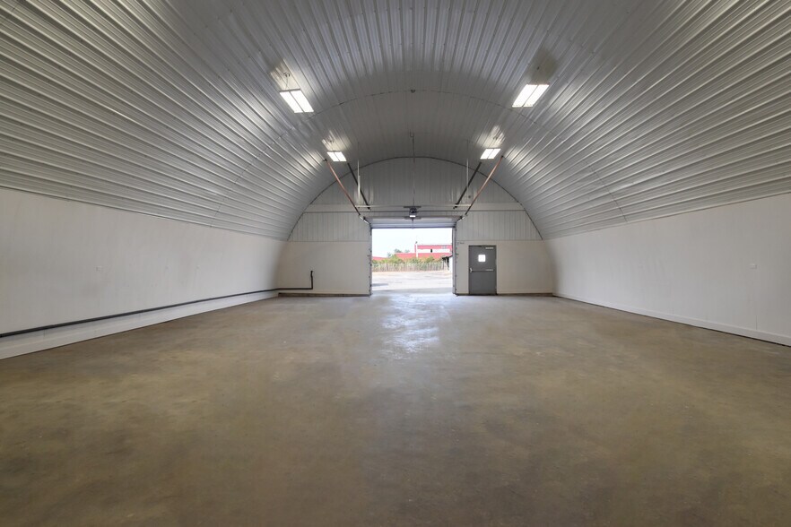 More Photos Of 3212 Union Rd, Cheektowaga Warehouse For Lease