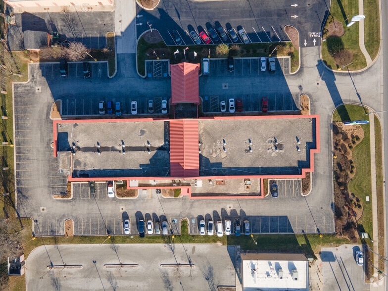 More Photos Of 13330 Cicero Ave, Crestwood Hotel For Sale