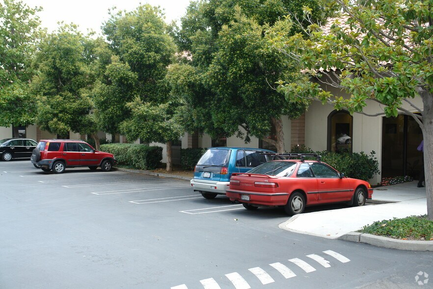 More Photos Of 170-180 Knowles Dr, Los Gatos Unknown For Lease