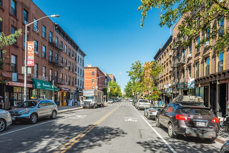 More Photos Of 14 Lincoln Pl, Brooklyn Apartments For Sale
