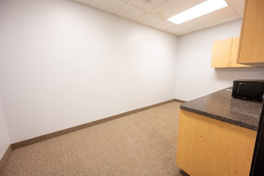 More Photos Of 2225 Avenue J, Arlington Office For Sale