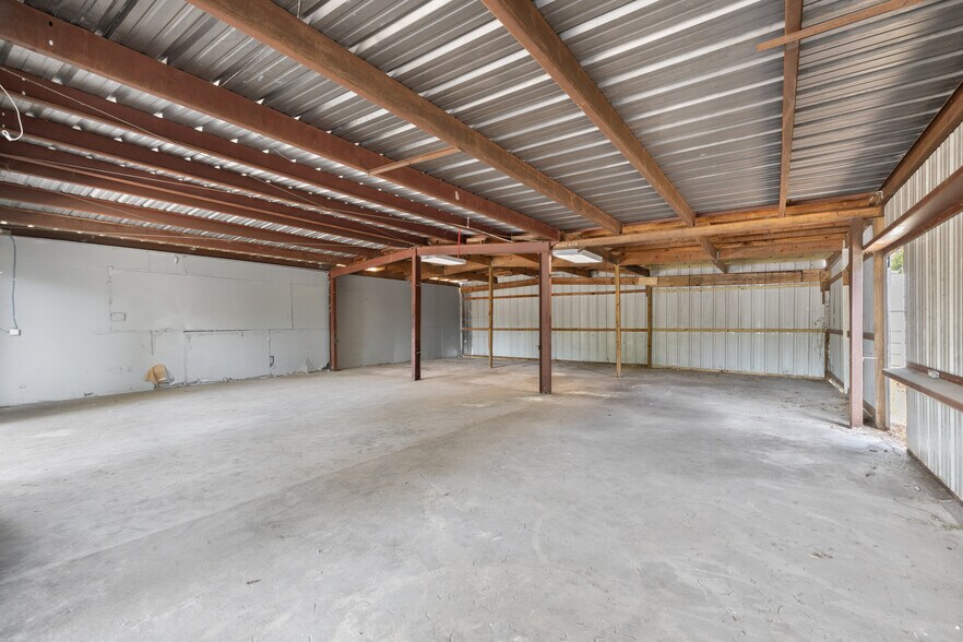 More Photos Of 1929 Havner Ln, Houston Warehouse For Sale