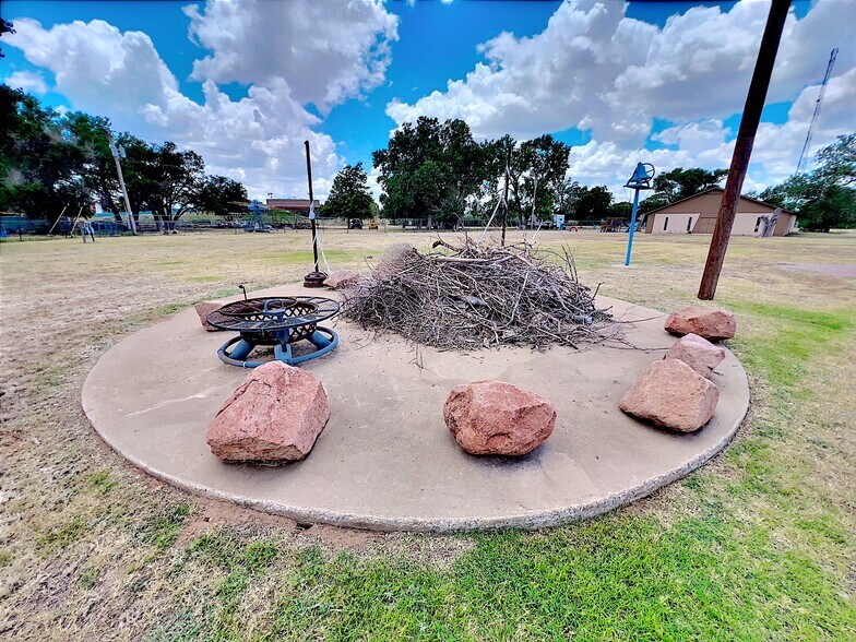 More Photos Of 14683 OK-44A, Lone Wolf Amusement Park For Sale