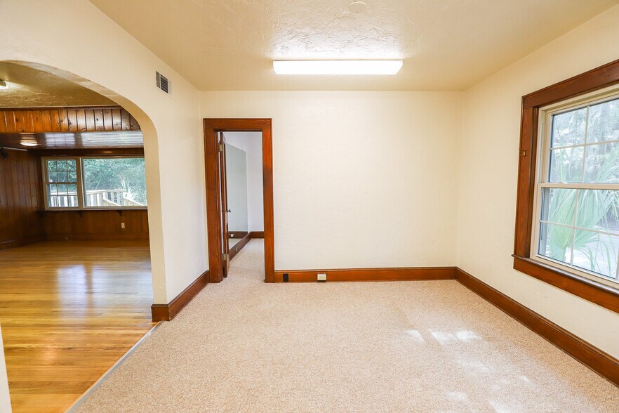 More Photos Of 1234 NW 14th Ave, Gainesville Medical For Lease