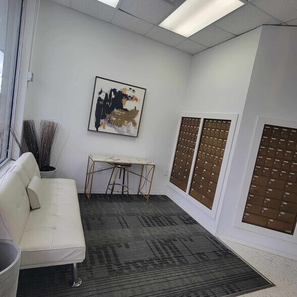 More Photos Of 1982 Main St E, Snellville Storefront For Sale