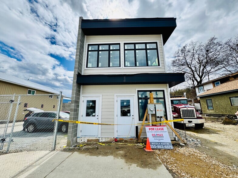 More Photos Of 704 Cliff St, Enderby Office For Lease