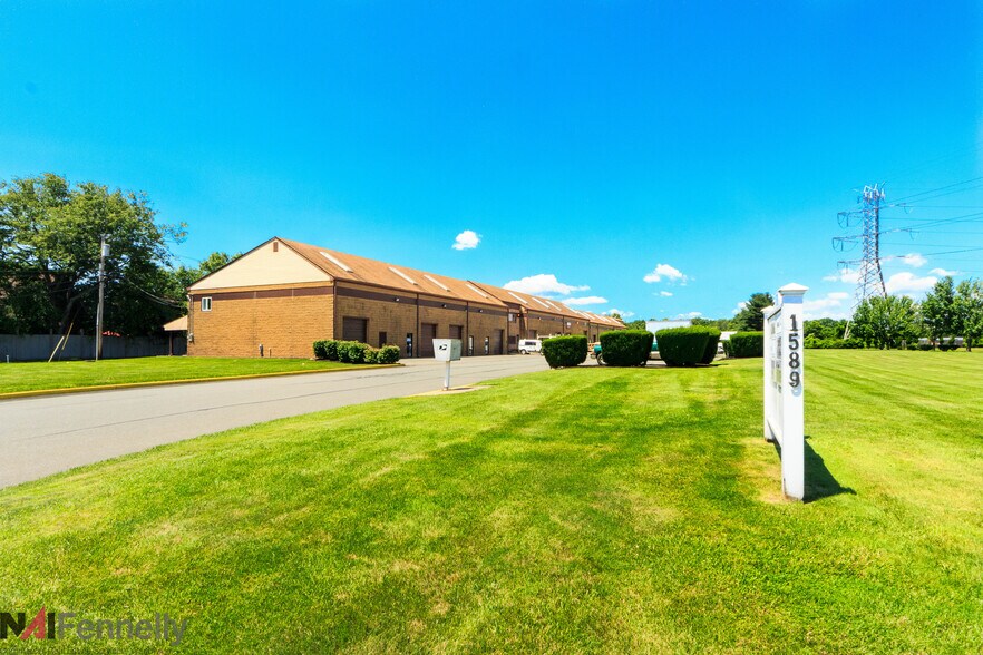 More Photos Of 1589 Reed Rd, Pennington Warehouse For Lease