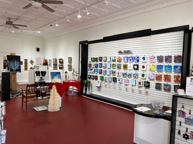 More Photos Of 148 S Moore St, Sanford Restaurant For Lease