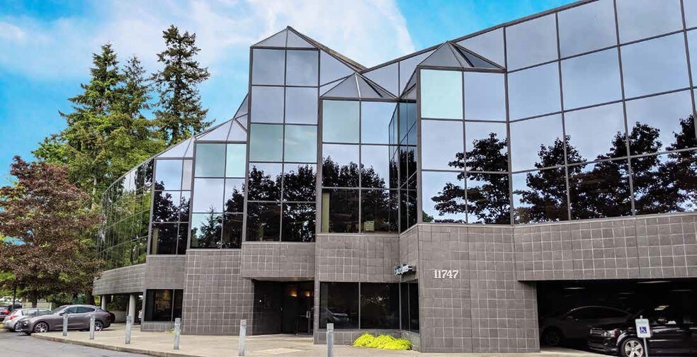 More Photos Of 11747 NE 1st St, Bellevue Office For Lease
