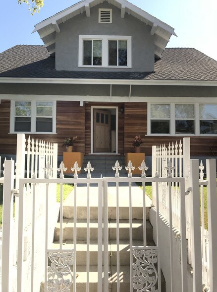 More Photos Of 208 N Coronado St, Los Angeles Apartments For Sale