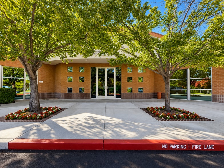 Primary Photo Of 1741 E Roseville Pky, Roseville Medical For Lease