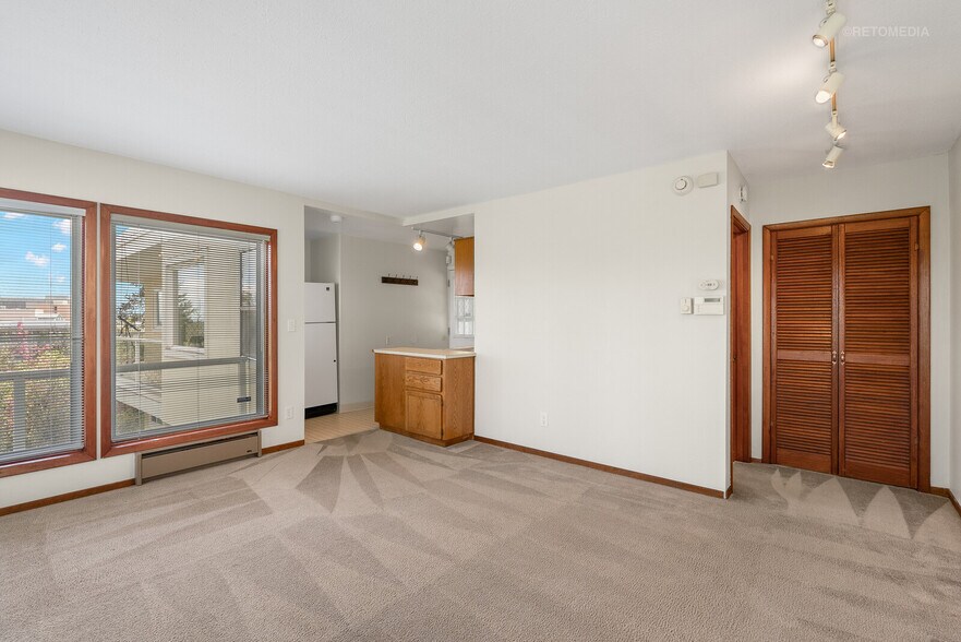 More Photos Of 3020-3024 SW 12th Ave, Portland Apartments For Sale